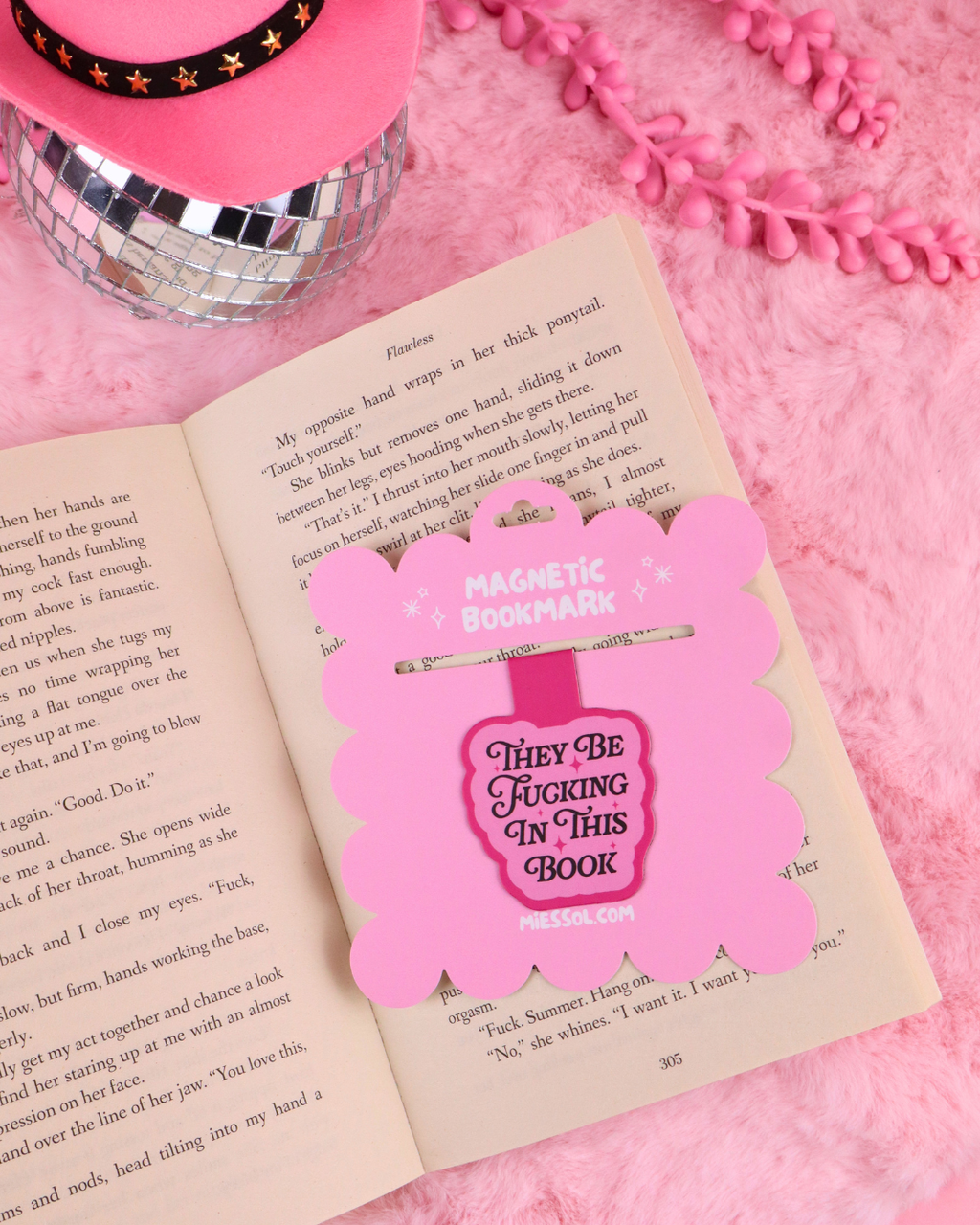 Magnetic Bookmark | They Be Fucking in this Book
