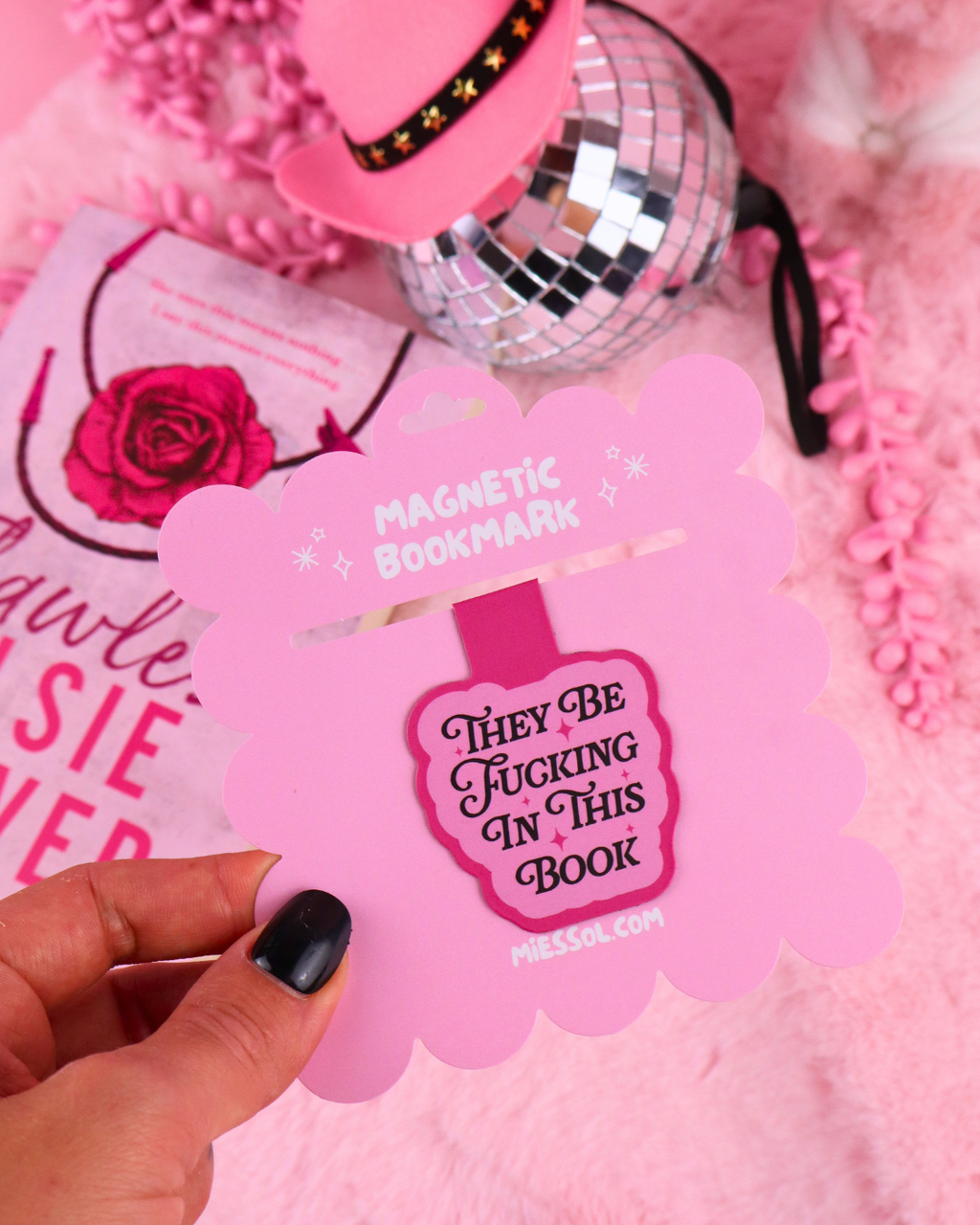 Magnetic Bookmark | They Be Fucking in this Book