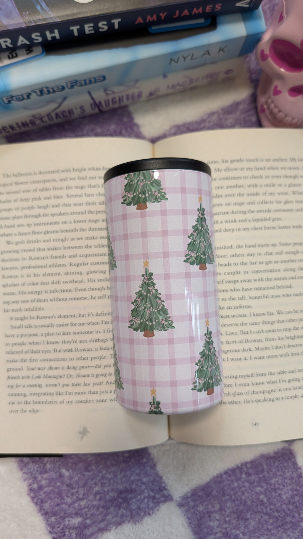 Slim Can Cooler, Pink Christmas Tree Gingham Pattern