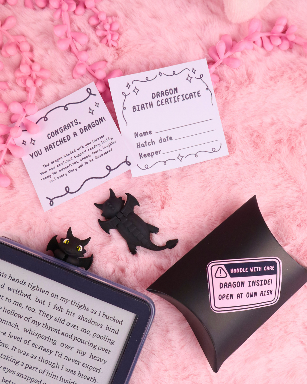 Dragon Kindle Reading Buddy / Hipper